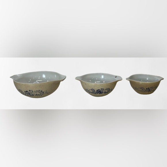 3 Vintage PYREX Homestead Blue Cinderella Tan Nesting Mixing Bowls- highdemand - Picture 2 of 5